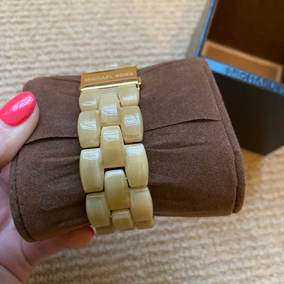 MICHAEL KORS HORN WATCH (RARE!!) - Picture 3 of 7